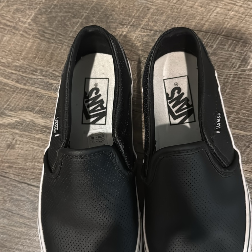 Vans - Picture 3 of 4